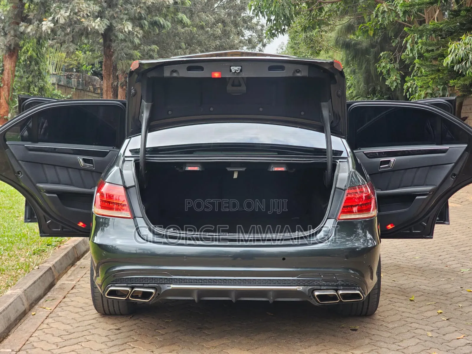 Mercedes-Benz E250 2011 Black