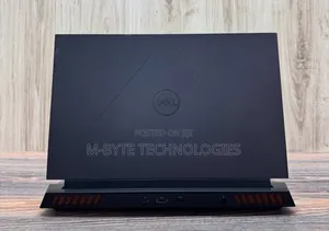 New Laptop Dell G15 5530 16GB Intel Core i7 SSD 1T