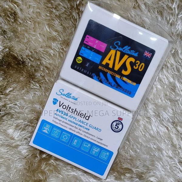 Intelligent Power Monitoring Avs 30 Amperes Automatic Voltage Switcher