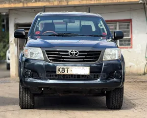 Toyota Hilux 2012 Gray