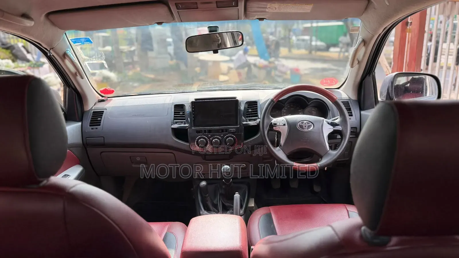 Toyota Hilux 2012 Gray