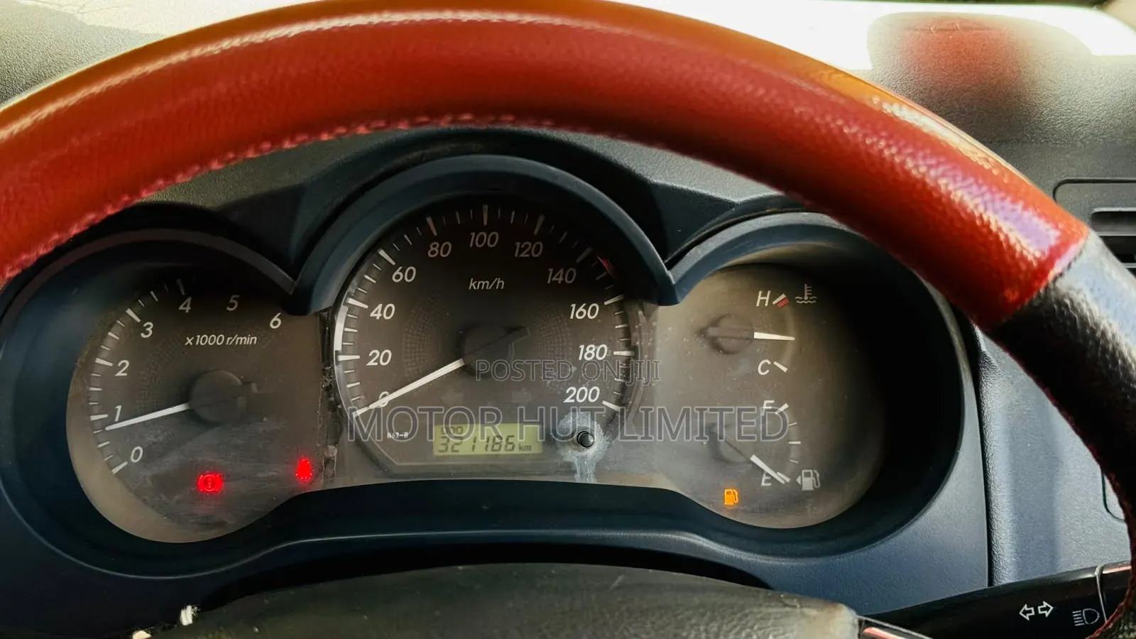 Toyota Hilux 2012 Gray