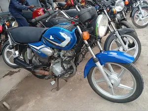 TVS HLX 125 2025 Blue