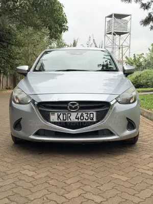 Mazda Demio 2017 Silver