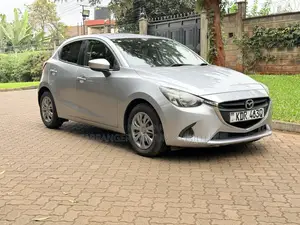 Mazda Demio 2017 Silver