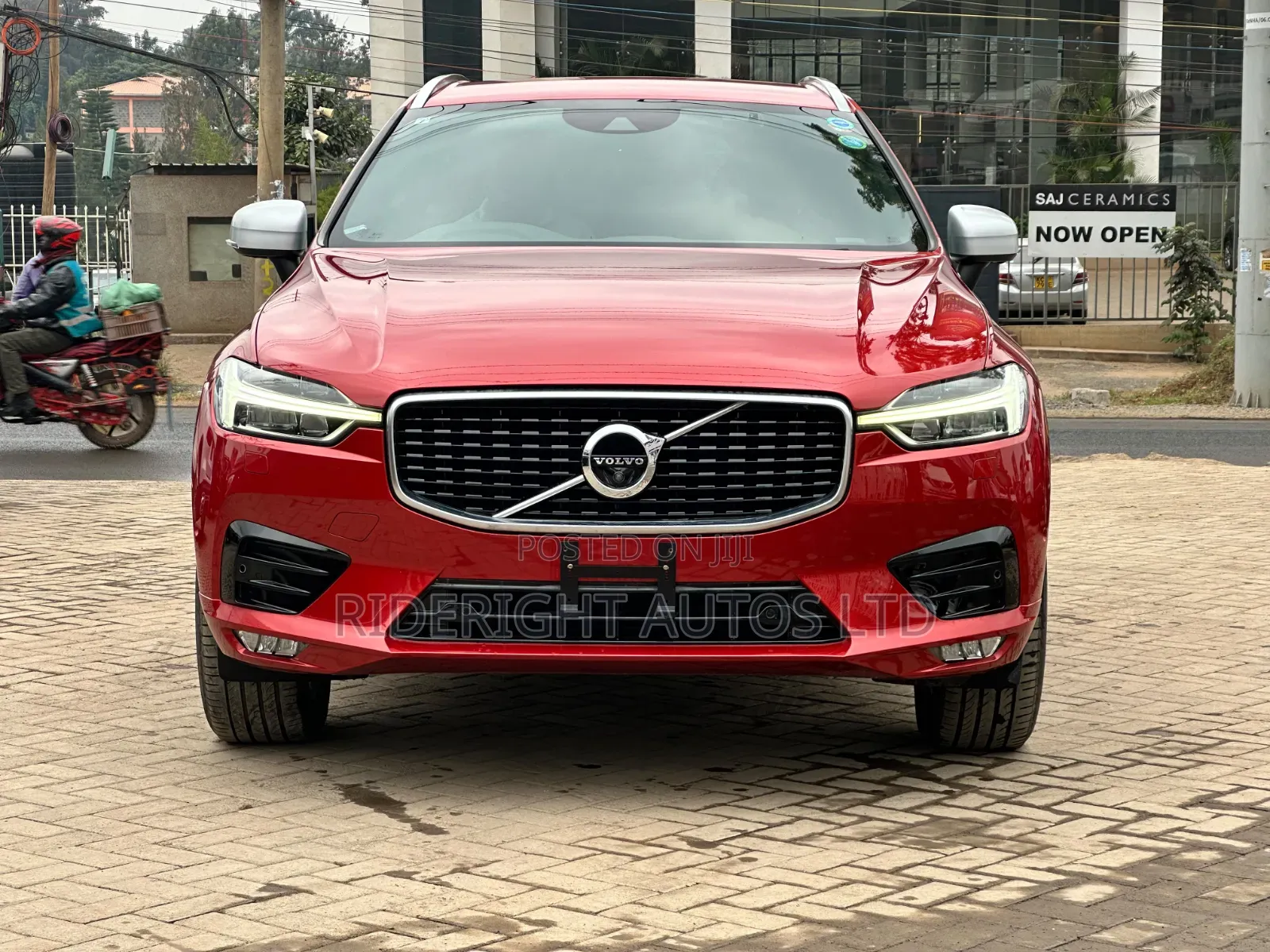 Volvo XC60 2019 Red