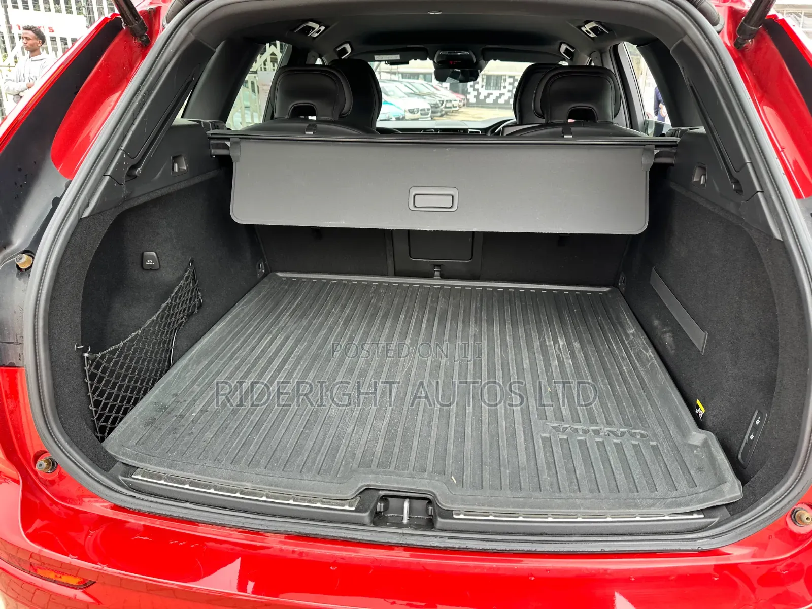 Volvo XC60 2019 Red