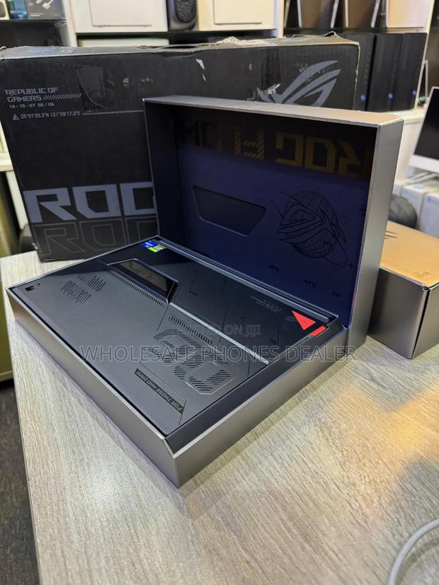 Laptop Asus ROG Flow Z13 16GB Intel Core i7 SSD 1T - main view