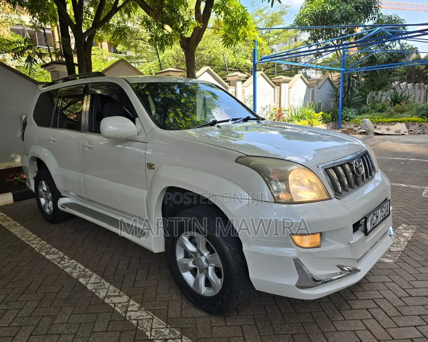 Toyota Land Cruiser Prado 2009 White