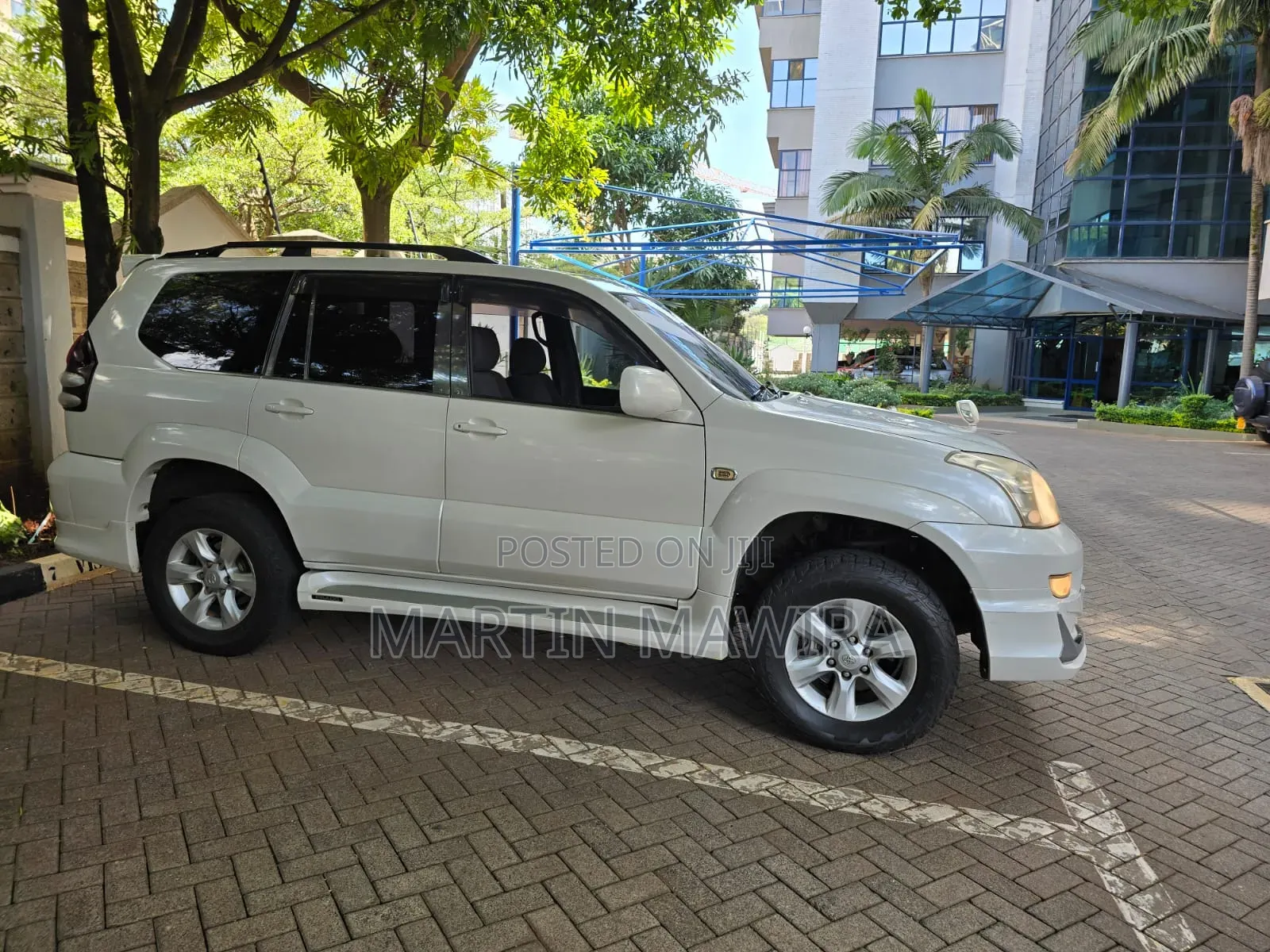 Toyota Land Cruiser Prado 2009 White