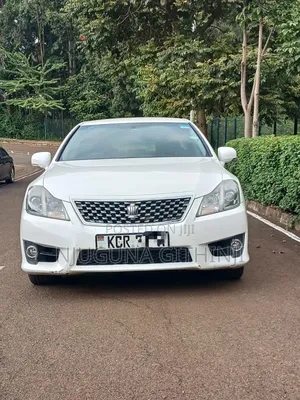 Toyota Crown 2012 White