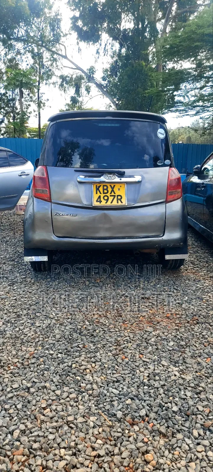 Toyota Ractis 2008 Gray
