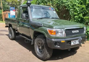 Toyota Land Cruiser 2022 Green