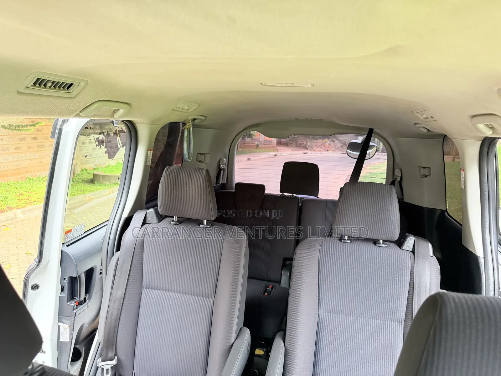 Toyota Noah 2015 White