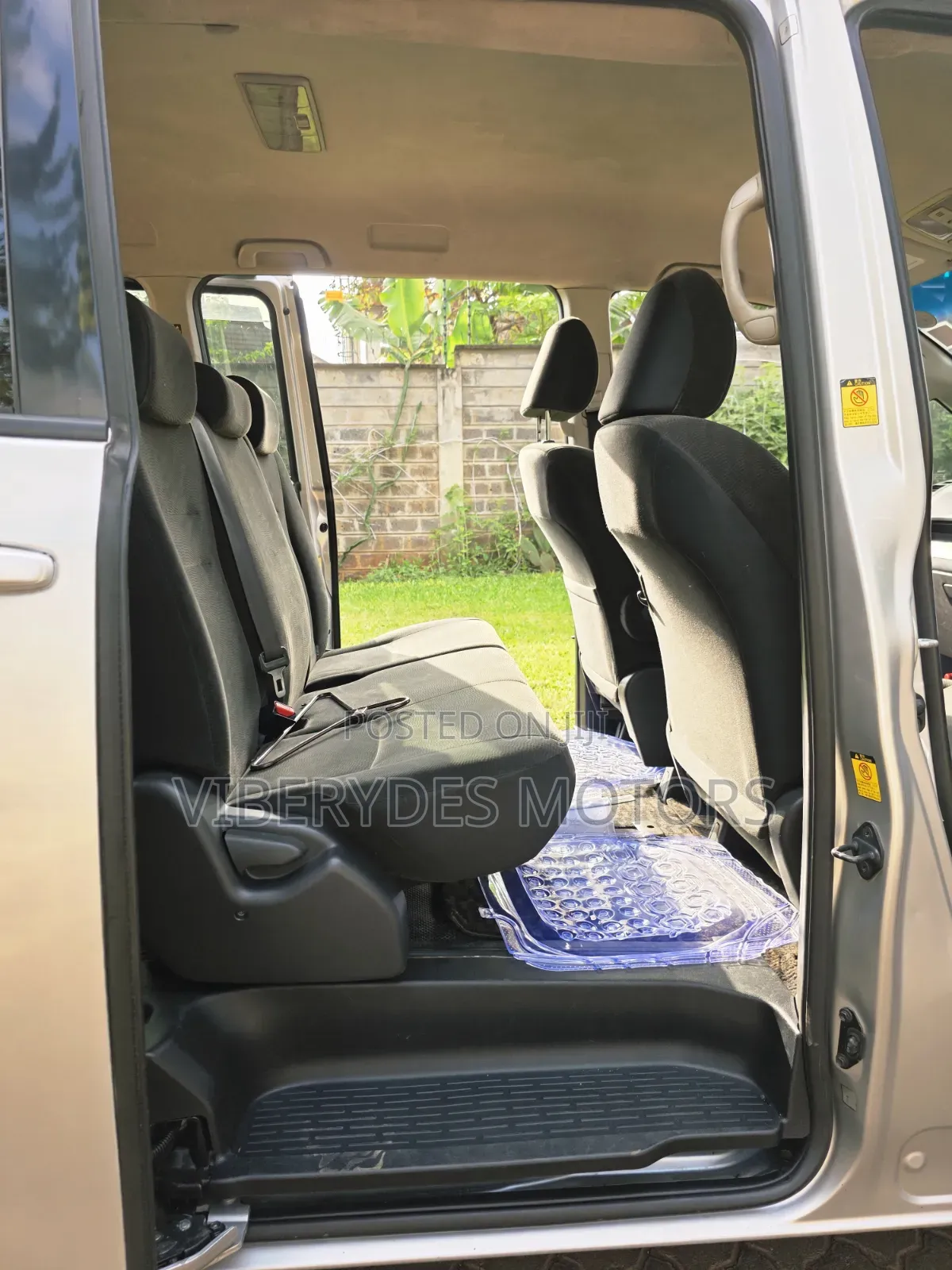 Toyota Noah 2013 Silver