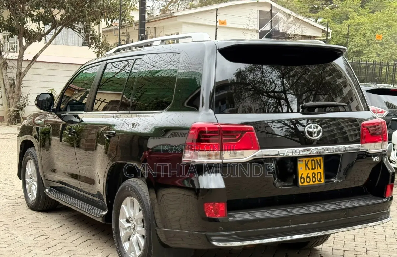Toyota Land Cruiser 2016 Black