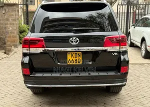 Toyota Land Cruiser 4.6 V8 ZX 2016 Matt Black