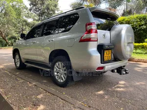 Toyota Land Cruiser Prado 2015 Silver