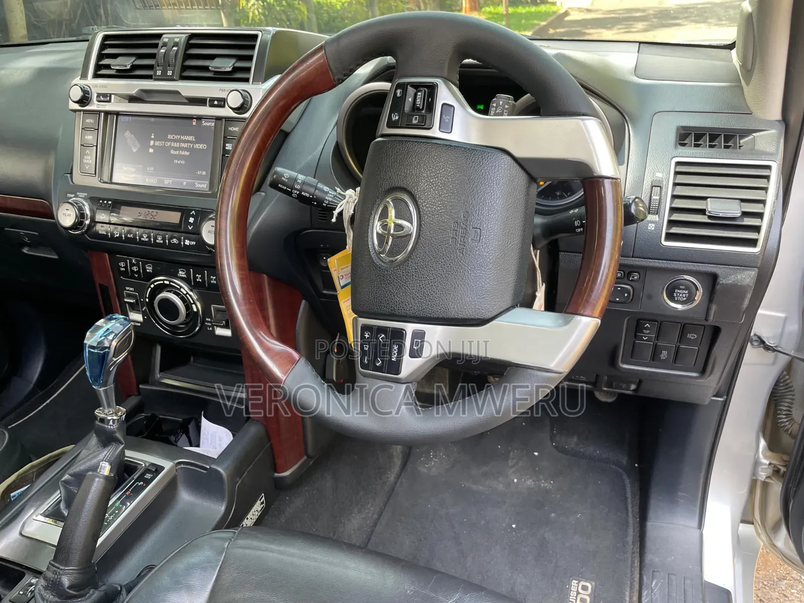 Toyota Land Cruiser Prado 2015 Silver