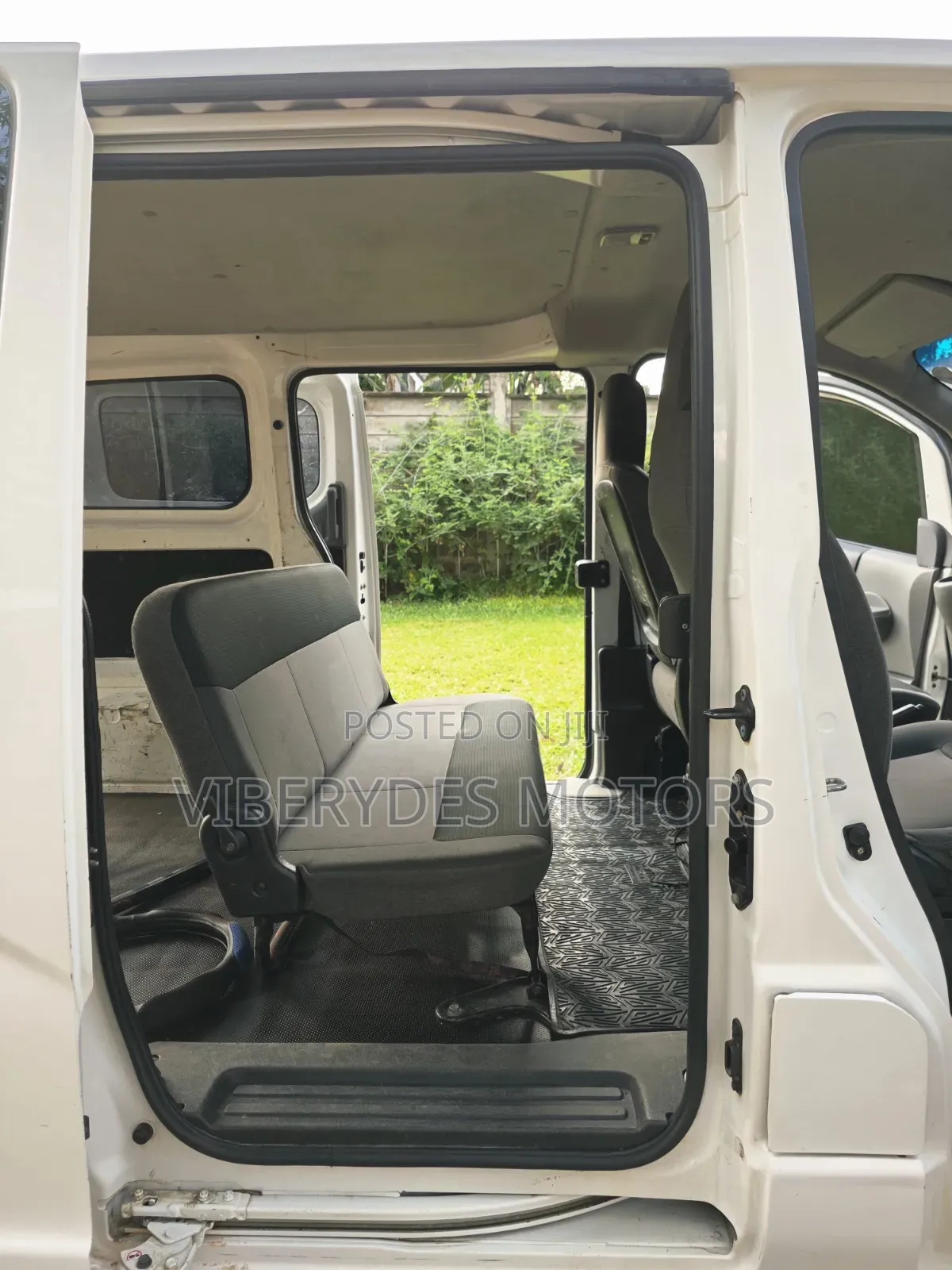 Nissan NV200 2015 White