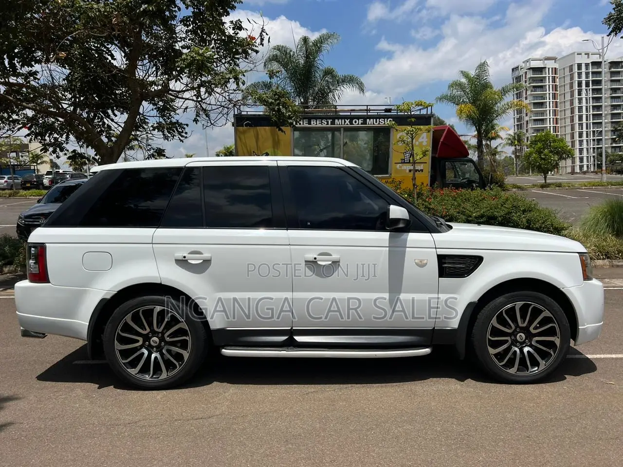 Land Rover Range Rover Sport 2012 White