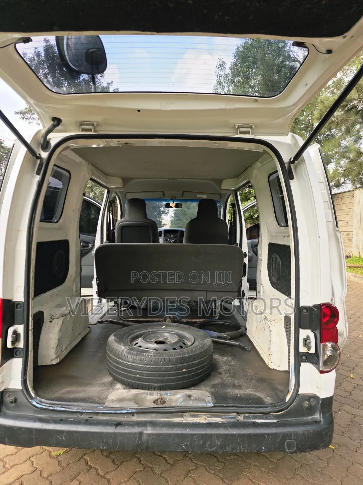 Nissan NV200 2015 White