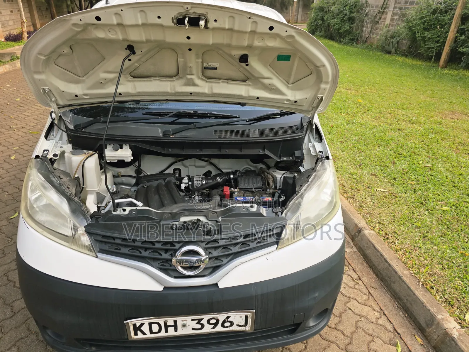 Nissan NV200 2015 White