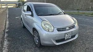 Toyota Passo 2012 Silver