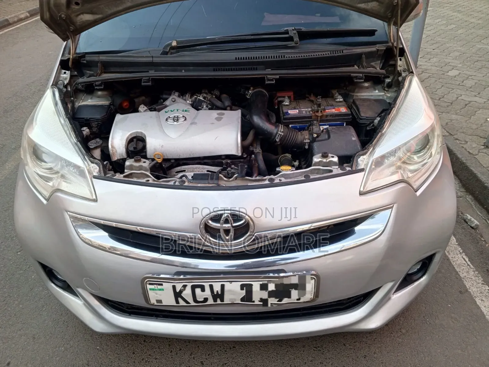 Toyota Ractis 2013 Silver