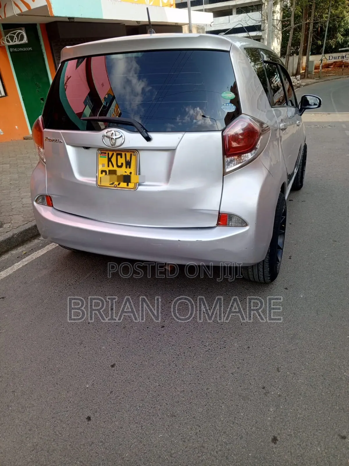 Toyota Ractis 2013 Silver