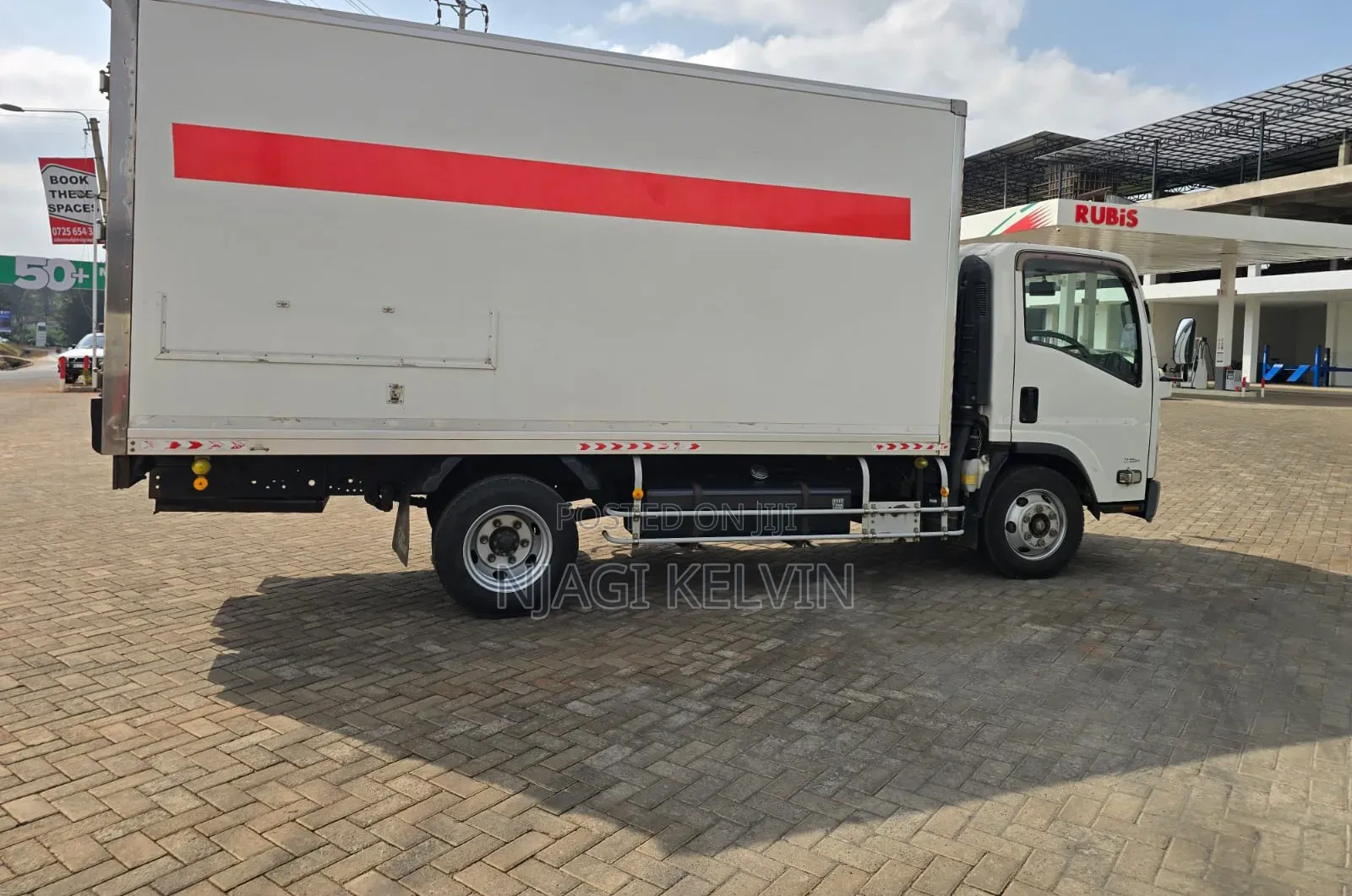 Isuzu Elf 2018
