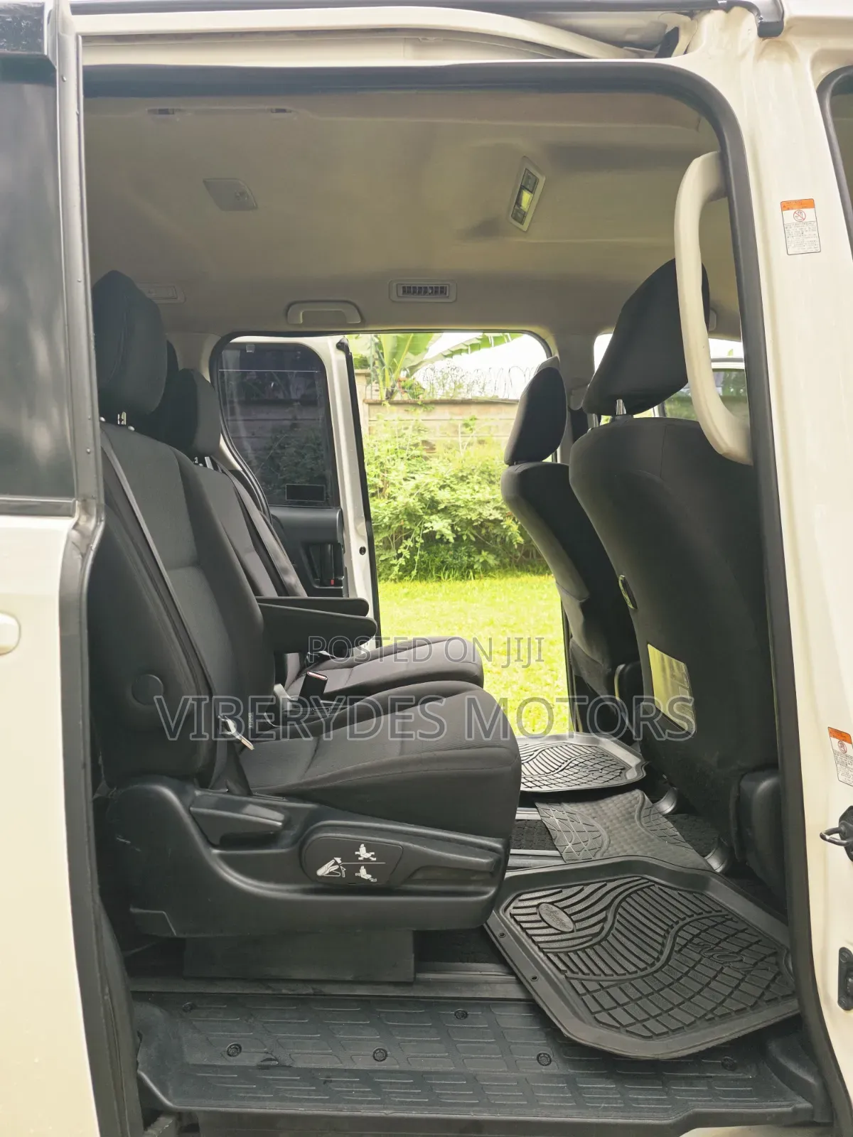 Toyota Voxy 2016 White
