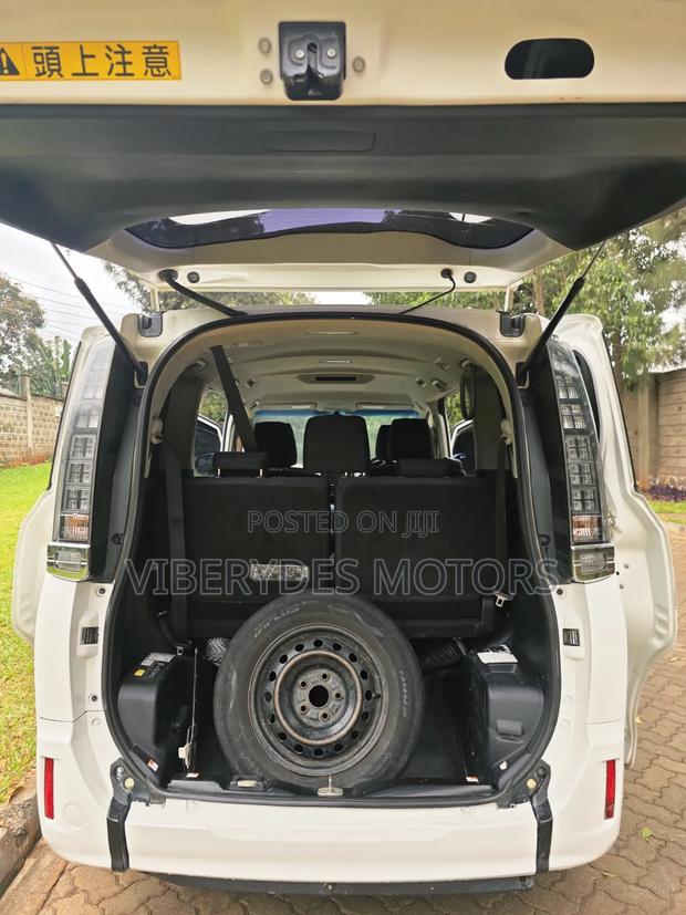 Toyota Voxy 2016 White - thumbnail 14