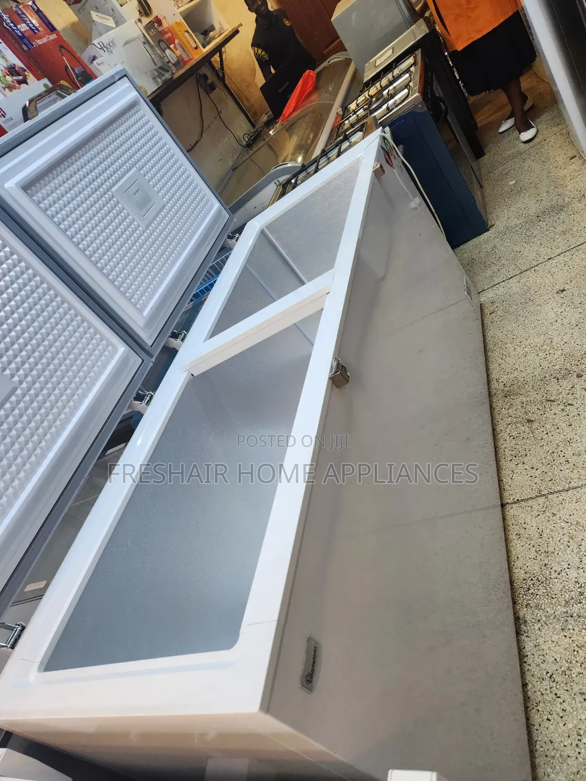Commercial Deep Freezer 700litres Ramtons