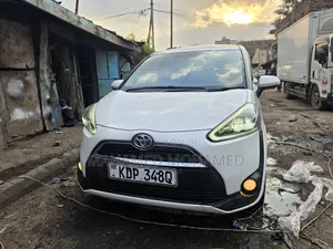 Toyota Sienta 2016 White