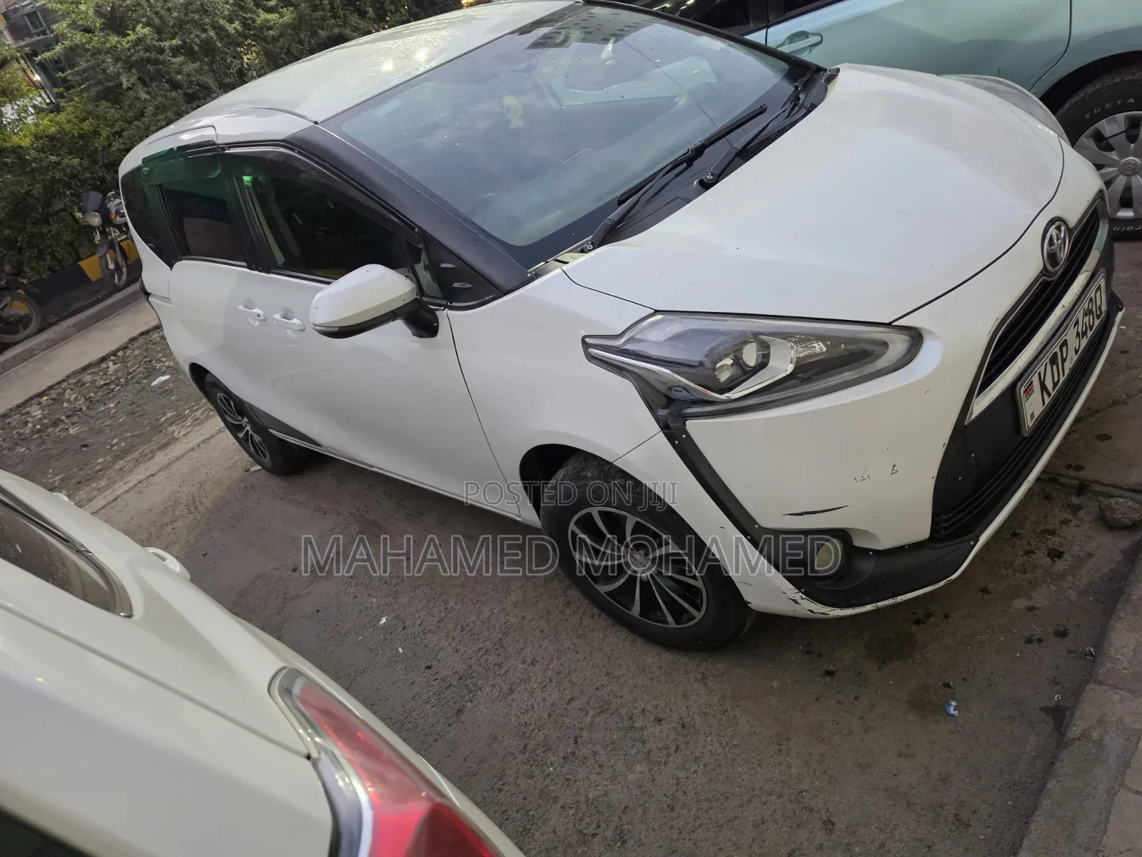 Toyota Sienta 2016 White