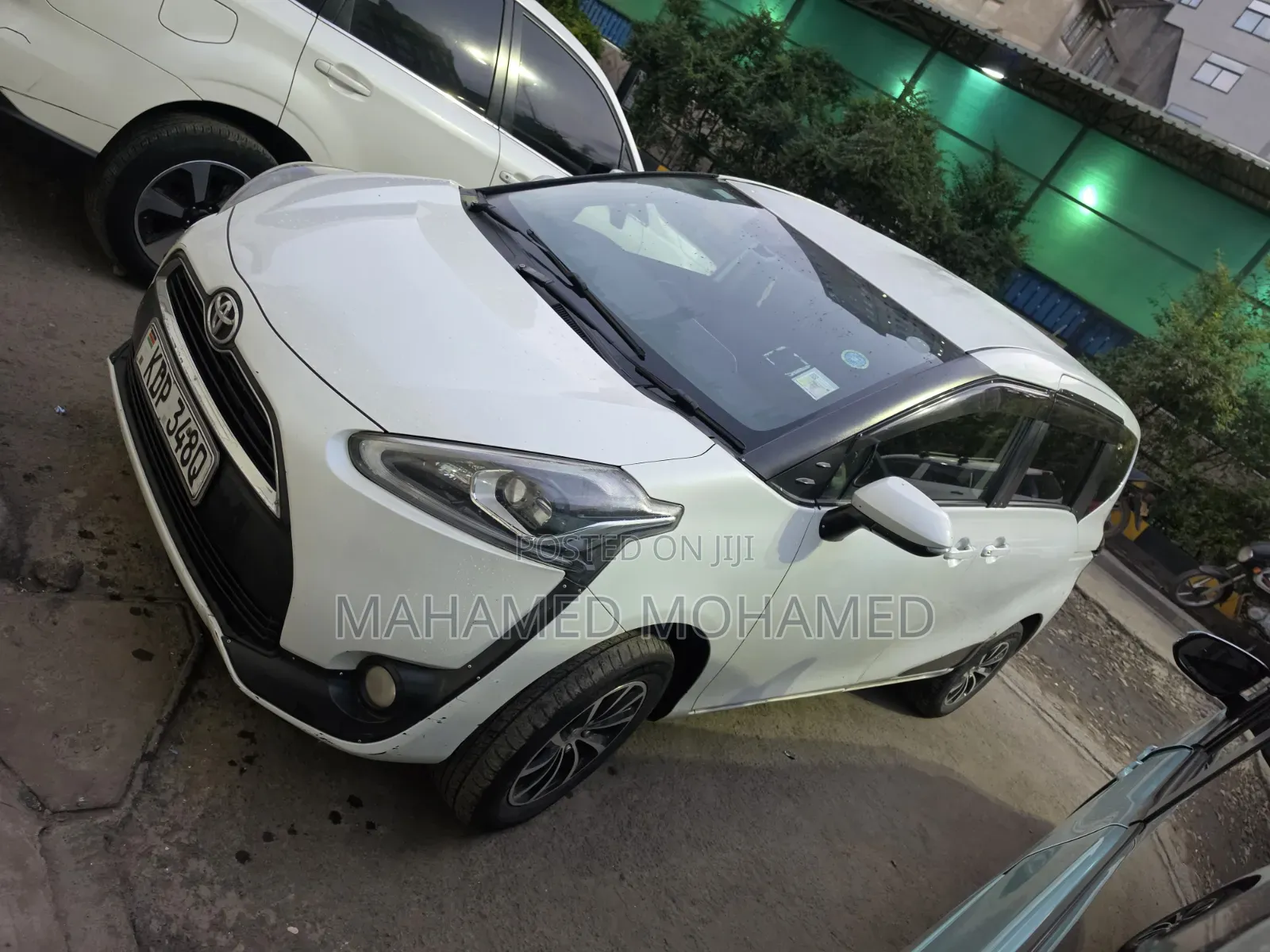 Toyota Sienta 2016 White