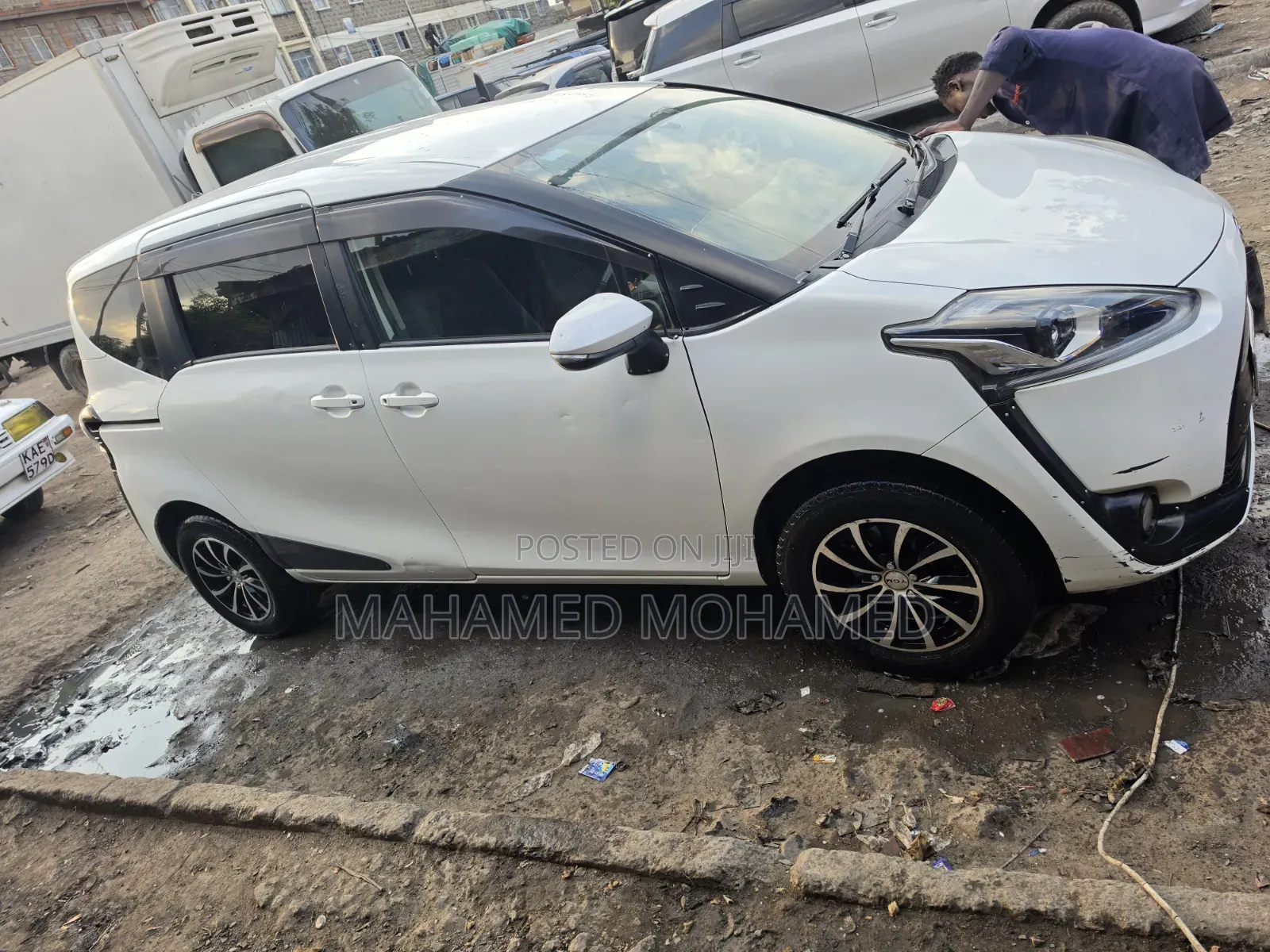 Toyota Sienta 2016 White