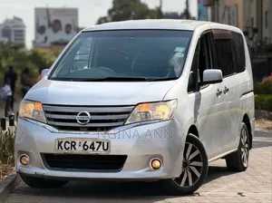 Nissan Serena 2012 Silver