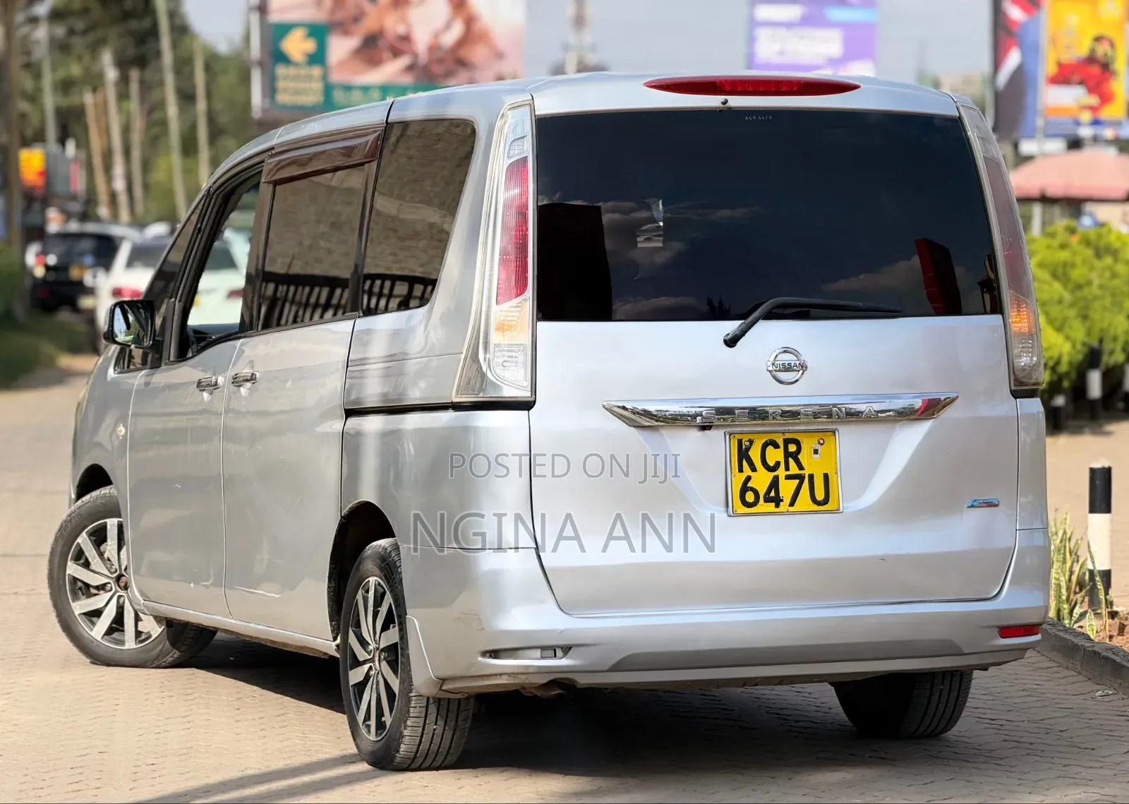 Nissan Serena 2012 Silver