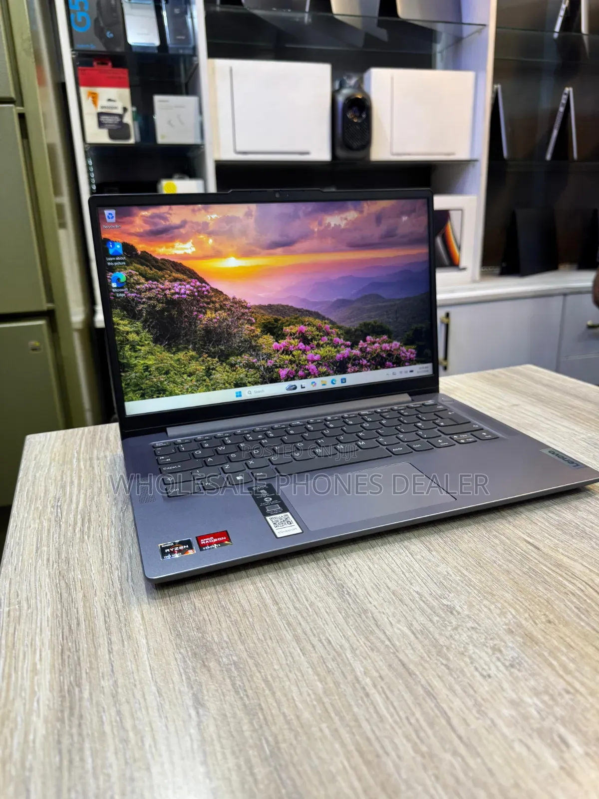 Laptop Lenovo 8GB AMD Ryzen 5 SSD 512GB