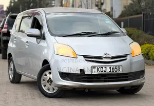 Toyota Passo Sette 2009 White