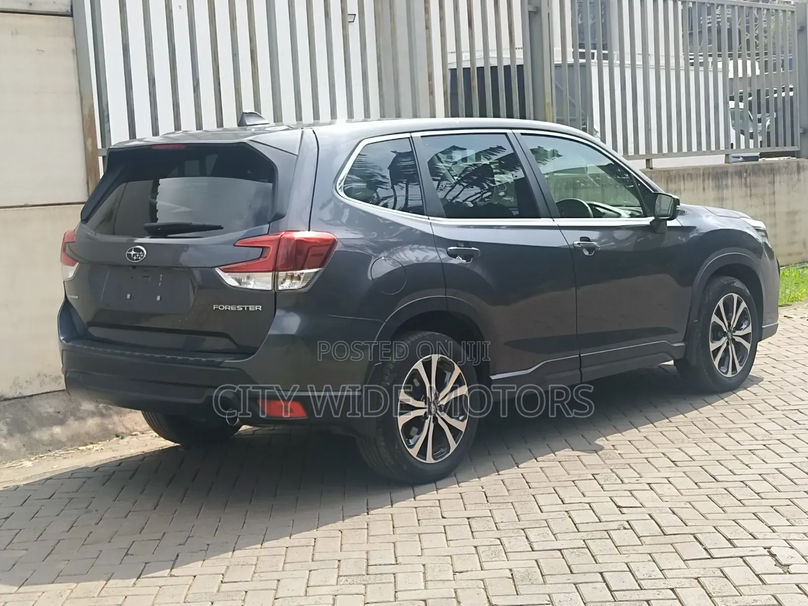 Subaru Forester 2019 Gray