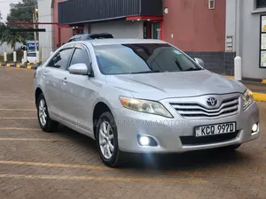 Toyota Camry 2011 Silver