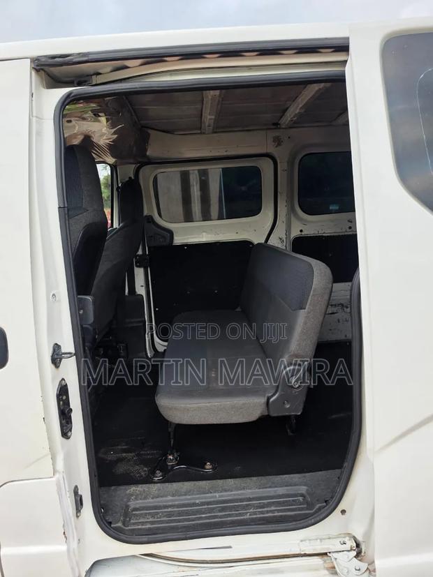 Nissan NV200 2010 White - thumbnail 11