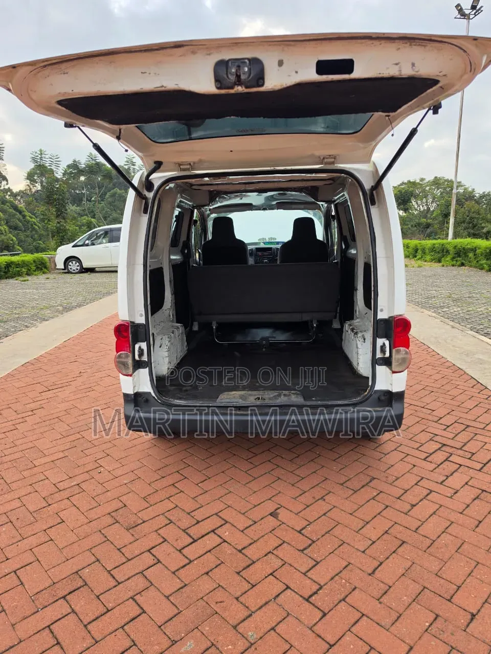 Nissan NV200 2010 White