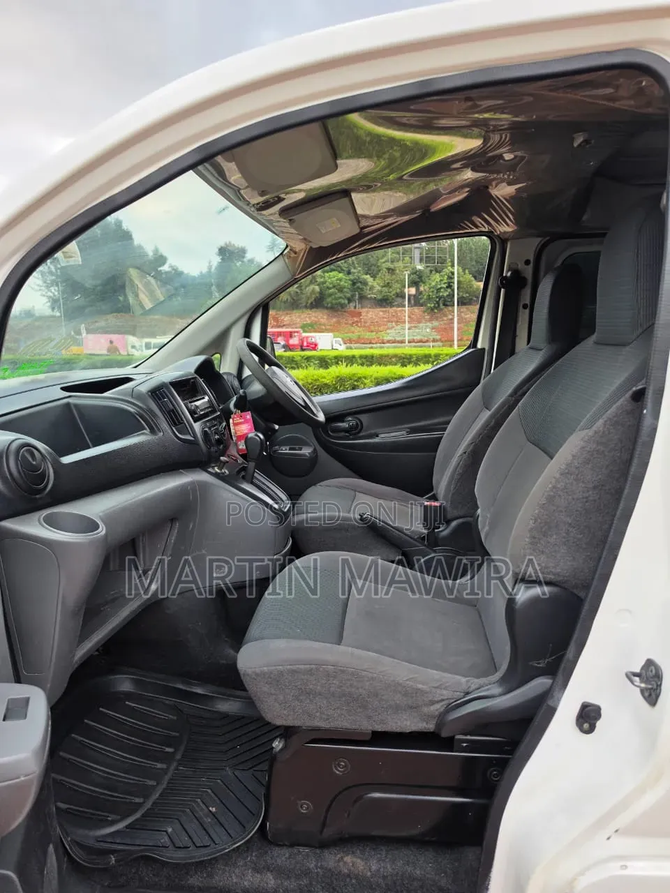 Nissan NV200 2010 White