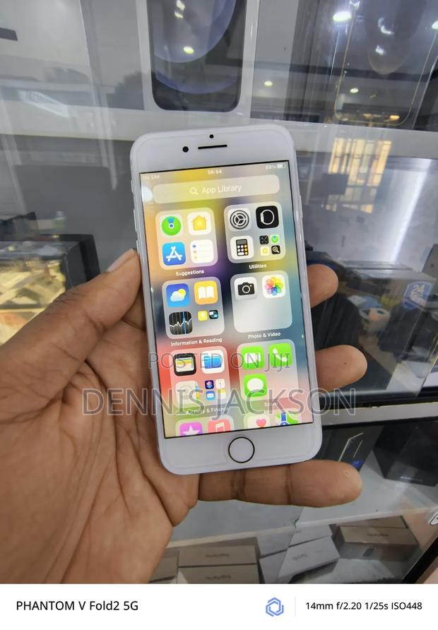Apple iPhone 7 128 GB White - thumbnail 2