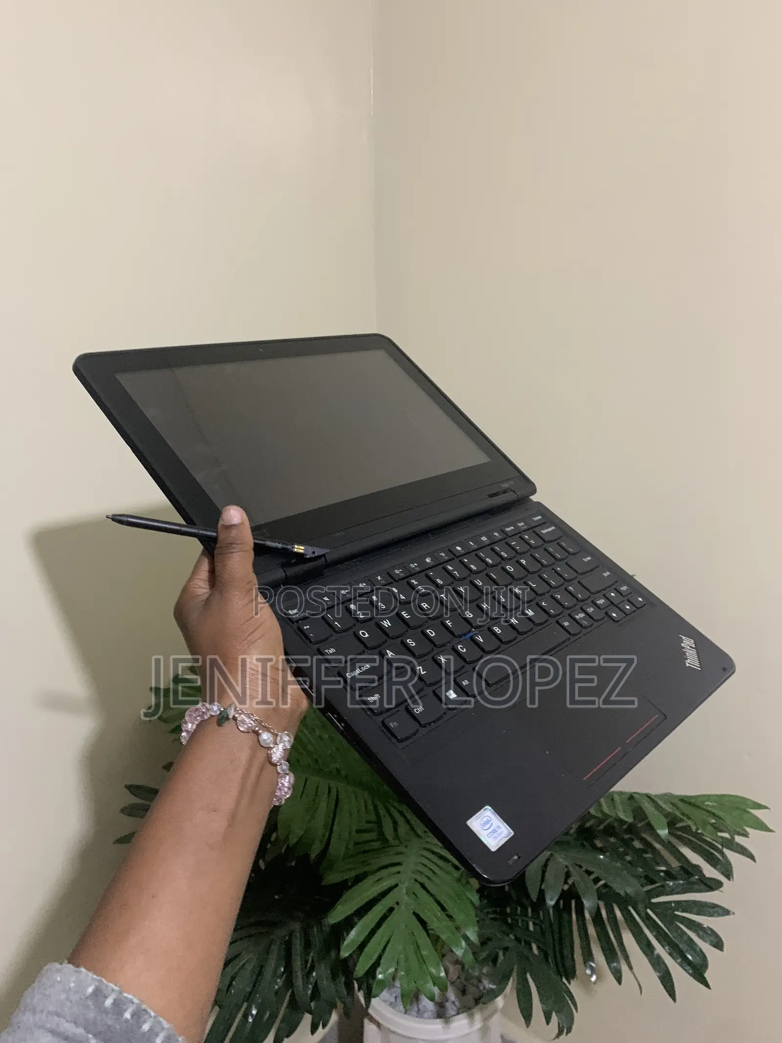 Laptop Lenovo ThinkPad 11e 4GB Intel Celeron SSD 128GB