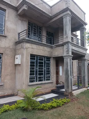5bdrm Maisonette in Ukombozi Green, Old Junction for sale